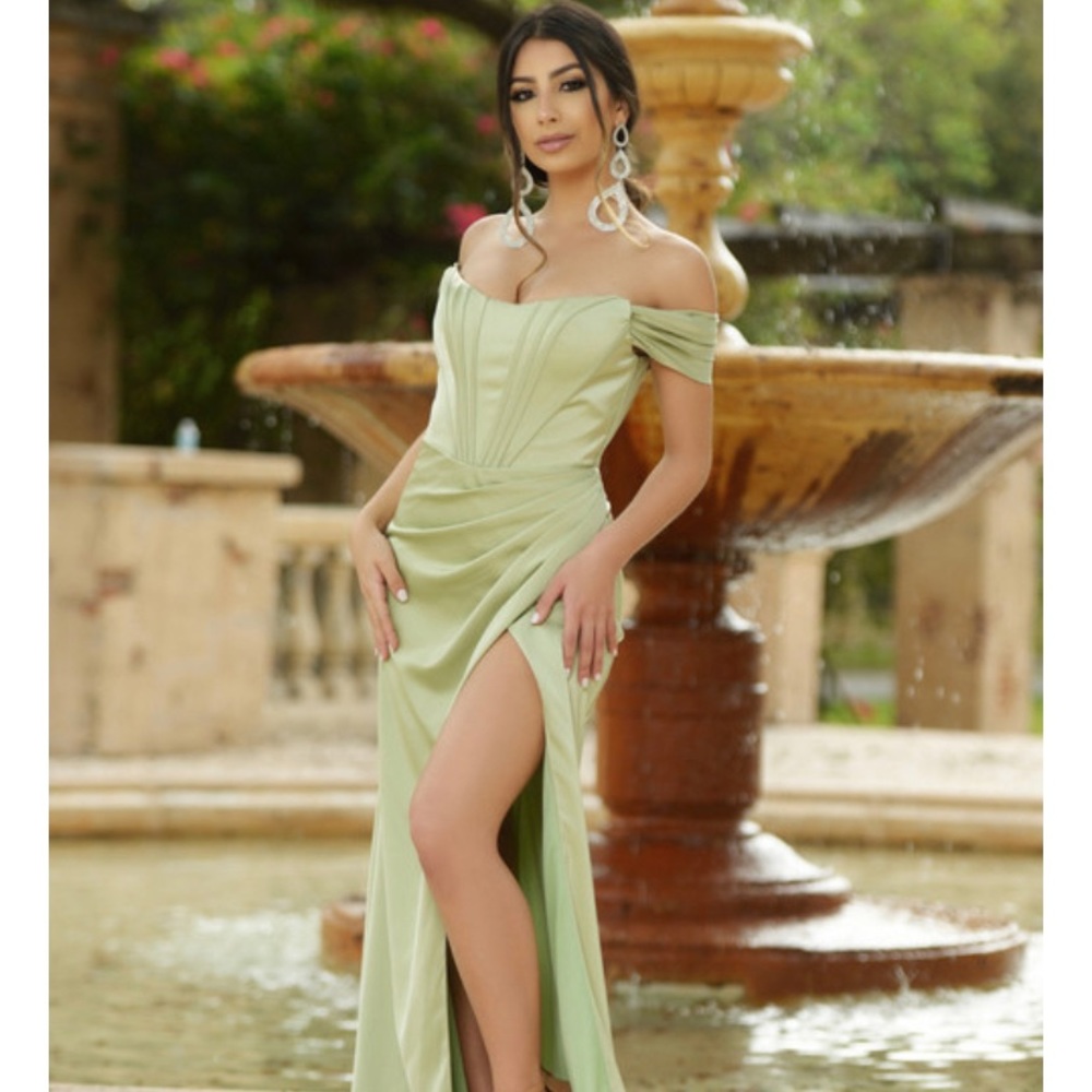 Lady Black Tie Prom Dress